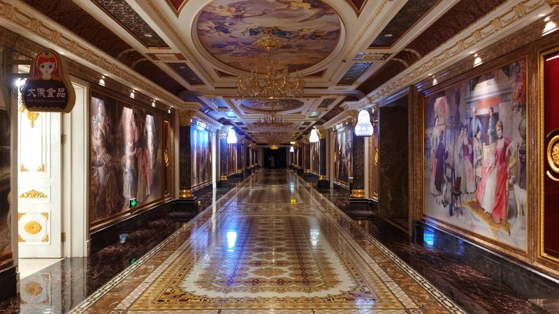 服务质量是选择私人定制旅游公司的重要指标。以下是一些关注点：